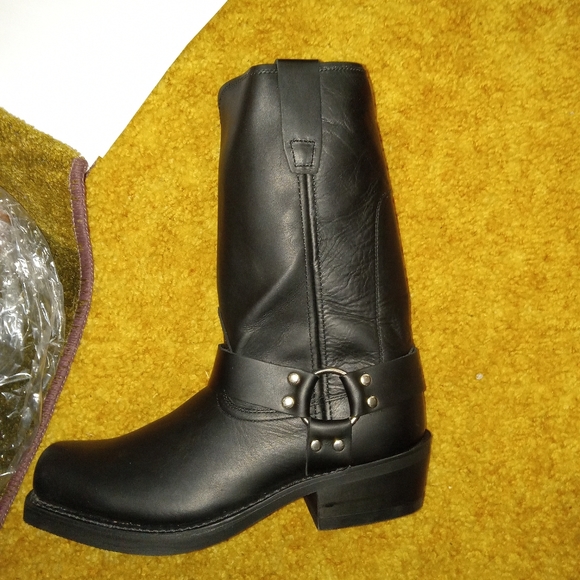 Durango boots.9.5 EE box - Picture 8 of 8